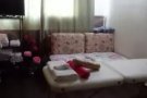 中医推拿  中年男按摩师为你做全方位推油  服务！