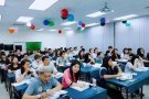 让你无须担心学费，在5个月内考取国际商业管理大专文凭，并且能灵活安排时间。