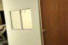 专业安装隔间。无需打洞 无痕无噪音 速度快 拆除方便快捷.可重复利用，