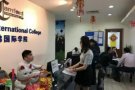 5个月完成大专学历。受英国国际学府鉴定局ASIC认证，学费合理, 提供中英文授课
