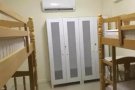 近牛车水地铁站五分钟有整套房子出租，大牌201学生公寓，现在满员。有有意向的电话
