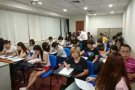 鼓励新加坡工作人士提升自己，无需花费大量时间与金钱就能获得成功！  