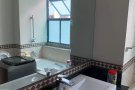 丹那美拉地铁站，走路5分钟就可到家，高档四层洋房出租，房子装修很漂亮，公寓设施齐
