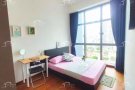 花拉公园全新装修学生公寓，带无边泳池和空中花园，厨房带燃气灶、烤箱、抽油烟机可煮