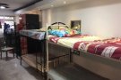 5 套二手金属双层床，带胶合板底座，床垫 150