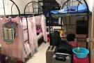 ★ 红线, 大巴窑地铁站. 大牌：79E. 要马来西亚男的★3 男的床位出租,