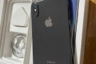出售9.5成新IPhone X 64GB，，$300，盒子，充电头，数据线,送手机壳，钢化膜，原装电池100%所有功能都