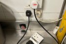 专业维修家用商用开关插座灯具，热水器