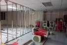 专业室内装修粉刷：油漆，做隔间，墙面补平，修补墙体起皮脱落，维修墙体开裂，天花板厕所发霉，整间房屋刮腻子找平，安装各种灯