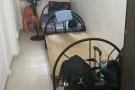 布莱德地铁站有女搭房、男搭房出租、有本屋制造业地址。