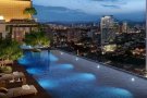 新山走路九分钟到关口的豪华公寓