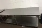 不锈钢桌子