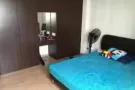 实龙岗 blk334有大普通房出租 走路一分钟到地铁站