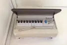 专业电工：安装 维修 更换 灯具. 开关. 插座；风扇，热水器；线路检测； 跳闸