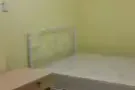 近花拉公园地铁现有大小房间出租,
