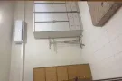 报本屋地址淡滨尼32街大牌336主人房出租，可搭房，电话83862725