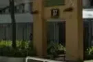 红山靠近abc 巴刹七月四号起有一夫妻房出租，可以报本屋制造业住址