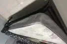 本人有一套双人床9 成新 出售