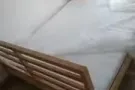 Y一个双人床带床垫