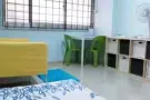 蔡厝港，有普通房出租。带家具，包水电冷气随时拎包入住