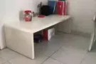 书桌电视餐桌茶几底价处理，交房急售！