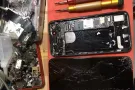 淡宾尼维修手机主板（motherboard)，手机短路，进水，各种问题，更换屏幕