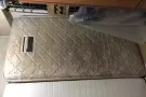 多个单人床垫+1.8双人床垫