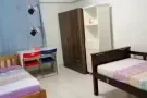 淡滨尼地铁站附近有单间，床位。安静干净整套房子只住合法6人。