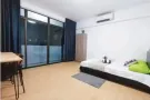 花拉公园超大普通房 带阳台落地窗 交通便利 