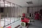 专业室内装修粉刷：油漆，整间刮腻子，个别墙面不平处理，做隔间，吊顶，修补墙体起皮脱落，维修天花板鼓包开裂，处理天花板厕所