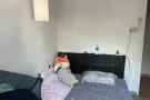 很新的一套双人床，床垫是海马牌的，可以带床垫也可以不带