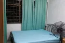 靠近湖畔地铁站大牌348普通房间两人一个房间找男搭房