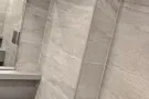 专业贴瓷砖，岩板。卫生间防水。塑胶地板铺贴，水电改装等