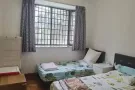 樟宜医院对面，四美公寓，靠近博览中心，机场，旁边工业区