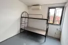 亚龙11巷店屋有男床位出租，随时入住，欢迎咨询