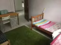 很靠近高文地鐵站和博偉學校有兩間房出租，非中介