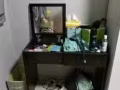 出售99%新梳妆台！以及双人床一张！全部加起来只需$150！自载！