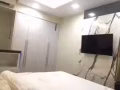 近湖畔地铁站超大主人房低价出租