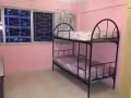 女床位出租，主人房3個人