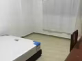 步行十分钟到湖畔地铁站有普通房出租