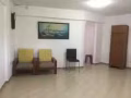 步行十分钟到湖畔地铁站有普通房出租