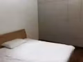 巴耶利峇D出口公寓六分钟，水电网全包，24小时空调可煮2兆光纤，主人房招女搭房