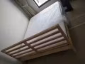 Y一個雙人床帶床墊