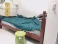 单人隔间出租，设备齐全，包空调水电。