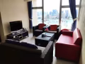 2卧室公寓， 靠近花拉公园地铁站
