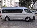 全岛13座包车服务$50/趟-$40/小时（3小时起）,欢迎预约停车。