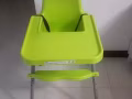 現有兩輛九成新的學步車，推車和座椅出售