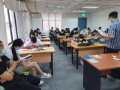 本地学院政府注册，有英文，大专，研究生，硕士辅导班！