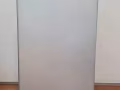 小冰箱非常好用全新，放在房间用非常适合非常方便，自己 工厂生产的，两层的有冷冻有