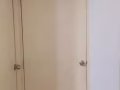 1分钟到海军部地铁站有小房间出租，限女生。请电：91505796